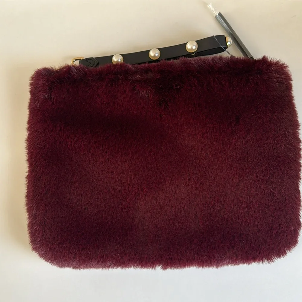 NWT Elegant Faux Fur Clutch in Burgundy - Picture 1 of 5